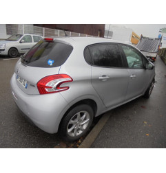 Trappe d'essence PEUGEOT 208 1 Photo n°6