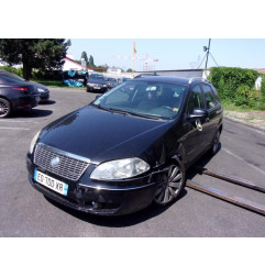 Feu arriere secondaire droit (feux) FIAT CROMA 2 Photo n°6