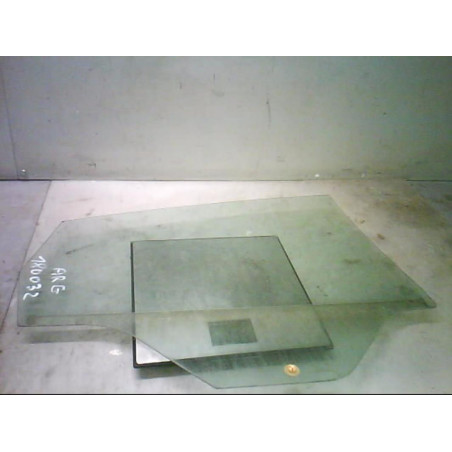 Vitre arriere gauche FORD FIESTA 6