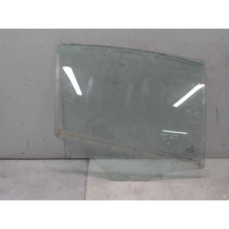 Vitre arriere droit BMW SERIE 1 E87