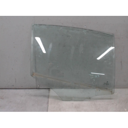 Vitre arriere droit BMW SERIE 1 E87 Photo n°1