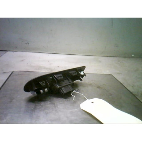 Interrupteur de leve vitre avant droit CITROEN C3 2