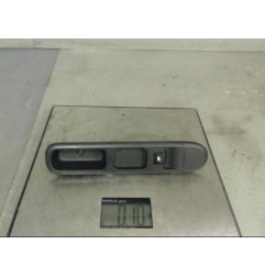 Interrupteur de leve vitre avant droit PEUGEOT 5008 1 Photo n°1