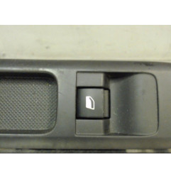Interrupteur de leve vitre avant droit PEUGEOT 5008 1