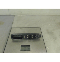 Interrupteur de leve vitre avant gauche PEUGEOT 407 Photo n°1