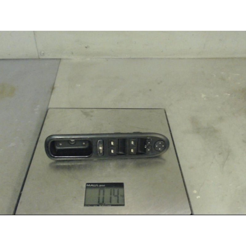 Interrupteur de leve vitre avant gauche PEUGEOT 407