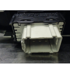 Interrupteur de leve vitre avant droit PEUGEOT 208 1 Photo n°1