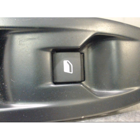 Interrupteur de leve vitre avant droit PEUGEOT 208 1