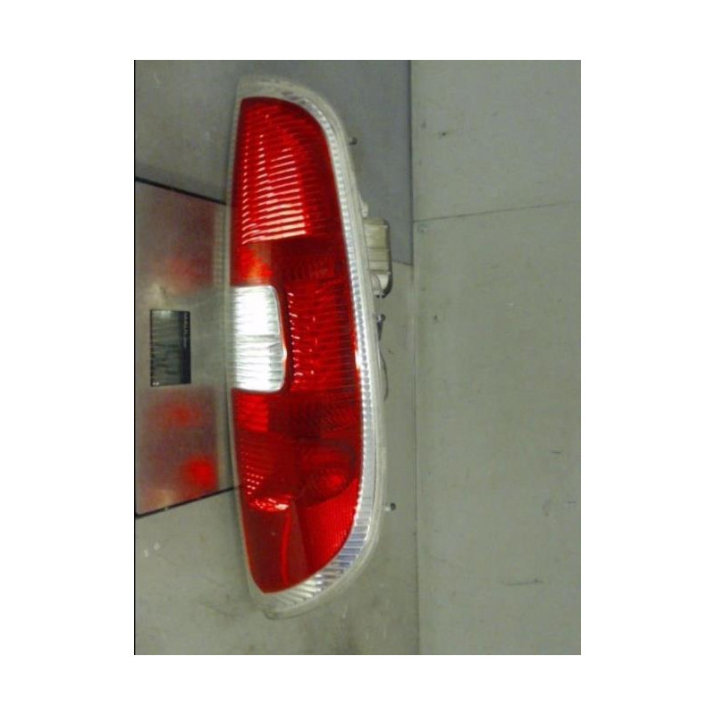 Feu arriere principal droit (feux) SKODA ROOMSTER Photo n°3