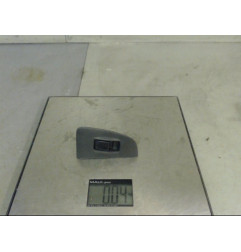 Interrupteur de leve vitre avant droit TOYOTA AVENSIS 2 Photo n°1