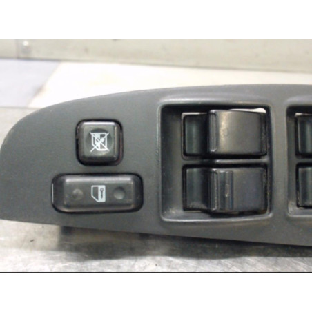 Interrupteur de leve vitre avant gauche TOYOTA AVENSIS 2