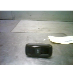 Interrupteur de leve vitre avant droit FORD FIESTA 6 Photo n°1