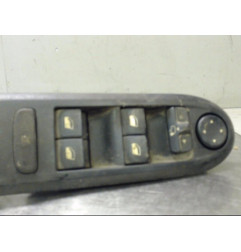 Interrupteur de leve vitre avant gauche PEUGEOT 407