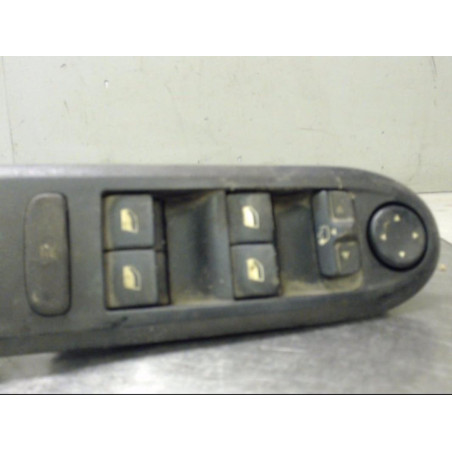 Interrupteur de leve vitre avant gauche PEUGEOT 407