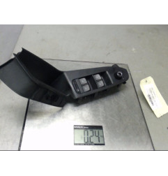 Interrupteur de leve vitre avant gauche AUDI A4 3 Photo n°1