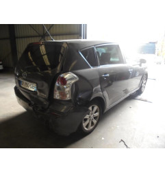 Pompe de direction TOYOTA COROLLA VERSO 2 Photo n°8