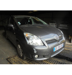 Pompe de direction TOYOTA COROLLA VERSO 2 Photo n°9