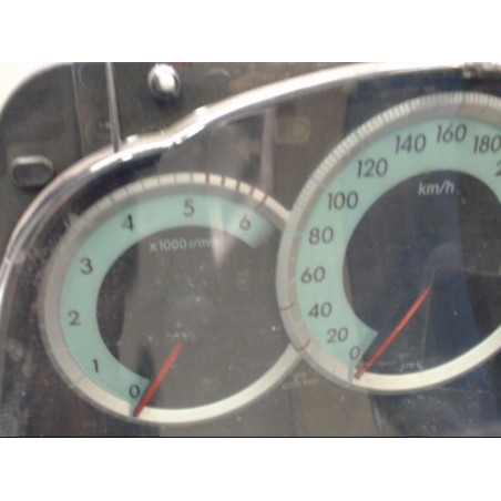 Compteur TOYOTA COROLLA VERSO 2