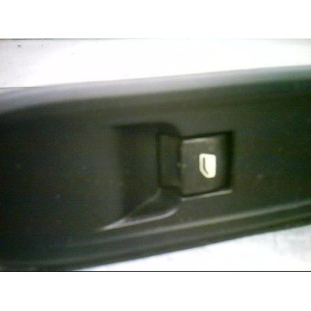 Interrupteur de leve vitre avant droit CITROEN C3 2