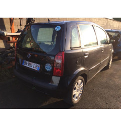 Capot FIAT IDEA Photo n°6