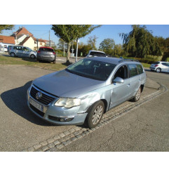 Feu arriere secondaire gauche (feux) VOLKSWAGEN PASSAT 5 Photo n°3