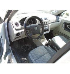 Poignee porte avant droit SKODA FABIA 2 Photo n°7