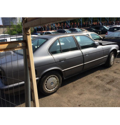 Feu arriere secondaire droit (feux) BMW SERIE 5 E34 Photo n°8