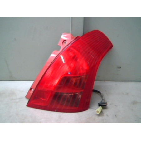 Feu arriere principal droit (feux) SUZUKI SWIFT 3 Photo n°1