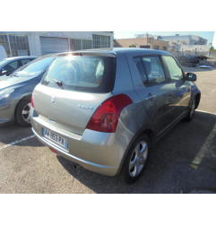 Feu arriere principal droit (feux) SUZUKI SWIFT 3 Photo n°6