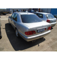 Feu arriere principal gauche (feux) MERCEDES CLASSE E 210 Photo n°6