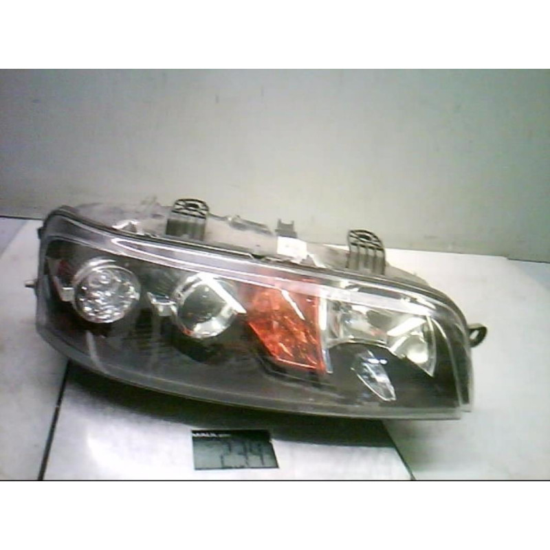 Optique avant principal droit (feux)(phare) FIAT PUNTO 2
