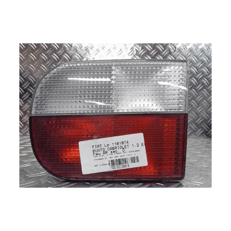 Feu arriere secondaire droit (feux) FIAT PUNTO 1