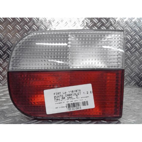 Feu arriere secondaire droit (feux) FIAT PUNTO 1 Photo n°1