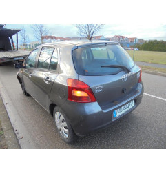 Capot TOYOTA YARIS 2 Photo n°6
