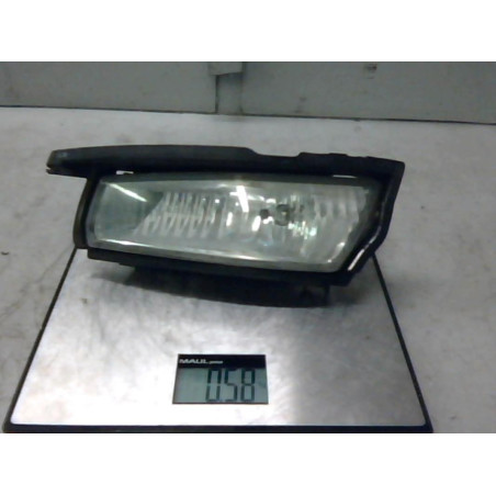 Anti brouillard gauche (feux) TOYOTA AVENSIS VERSO Photo n°1