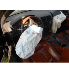 Compresseur clim BMW SERIE 5 E39 Photo n°9