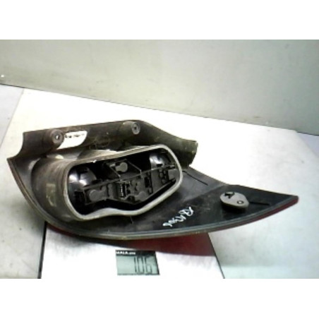 Feu arriere principal gauche (feux) RENAULT LAGUNA 2