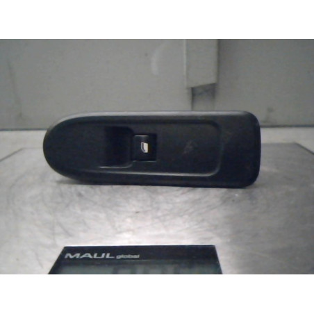 Interrupteur de leve vitre avant droit PEUGEOT 308 1