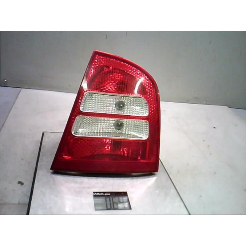 Feu arriere principal droit (feux) SKODA OCTAVIA 1