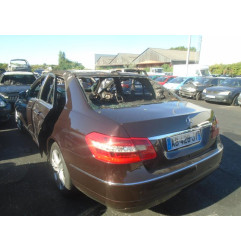 Verin de capot MERCEDES CLASSE E 212 Photo n°3