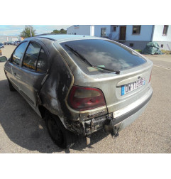 Feu arriere principal droit (feux) RENAULT MEGANE 1 Photo n°8