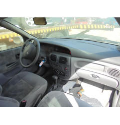 Feu arriere principal droit (feux) RENAULT MEGANE 1 Photo n°9