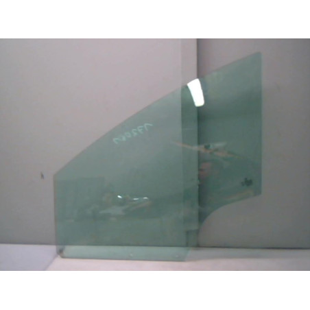 Vitre avant gauche PEUGEOT 3008 1 Photo n°1