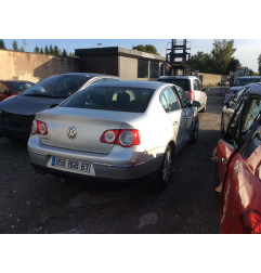 Feu arriere secondaire droit (feux) VOLKSWAGEN PASSAT 5 Photo n°5