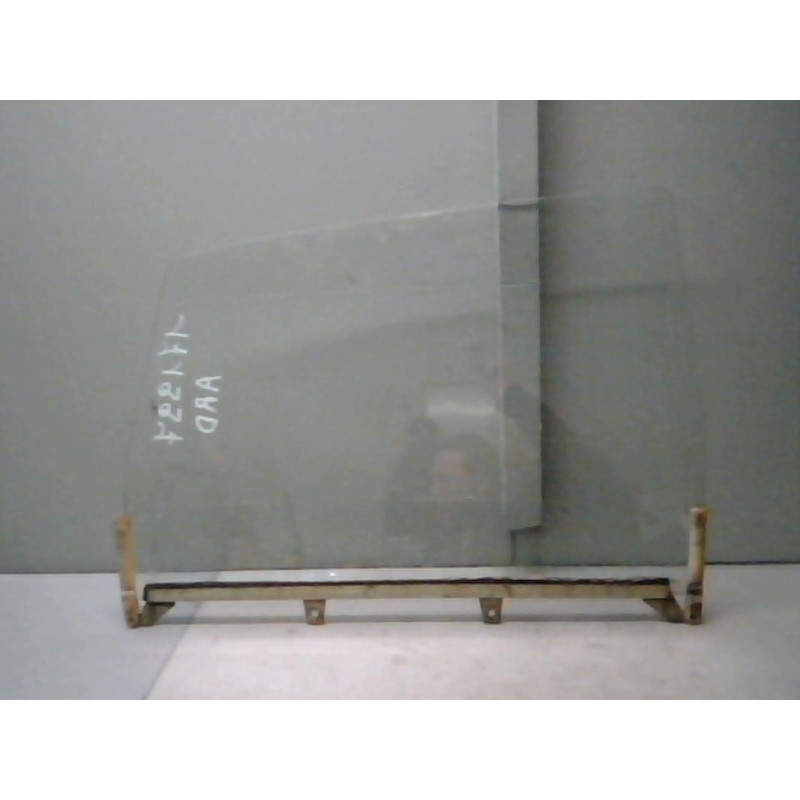 Vitre arriere droit CITROEN DS