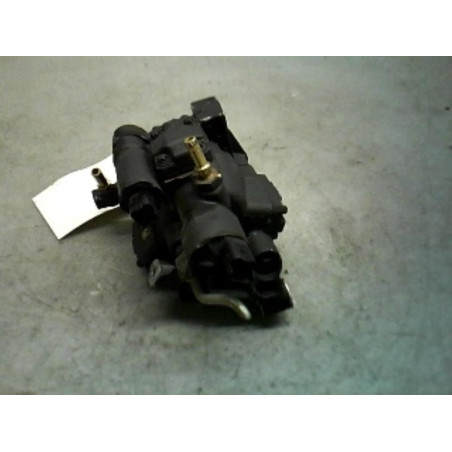 Pompe à injection RENAULT GRAND SCENIC 2 Photo n°1