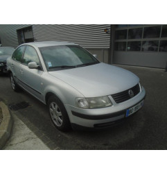 Aile avant droit VOLKSWAGEN PASSAT 4 Photo n°6
