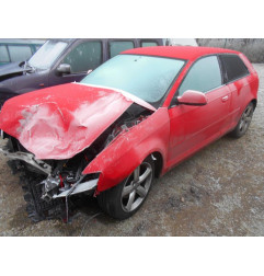 Verin de coffre AUDI A3 2 Photo n°4