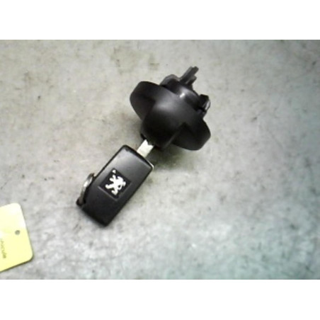 Bouchon de carburant PEUGEOT 207