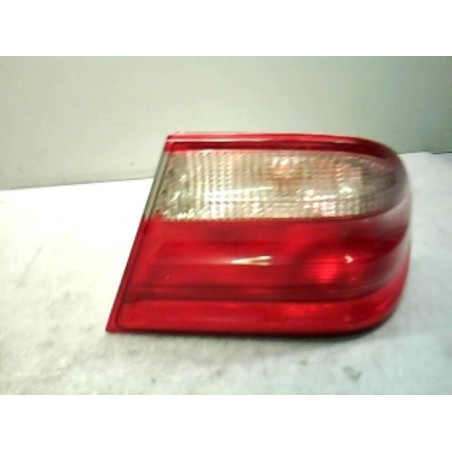 Feu arriere principal droit (feux) MERCEDES CLASSE E 210 Photo n°1